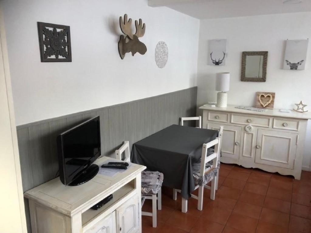 Appartement 2 *, entre piste de ski et lac