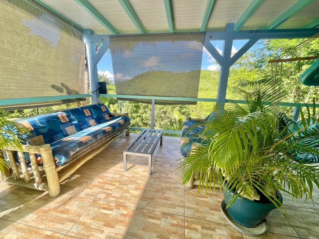 Gîtes tout confort avec piscine + Repas d'arrivée offert.