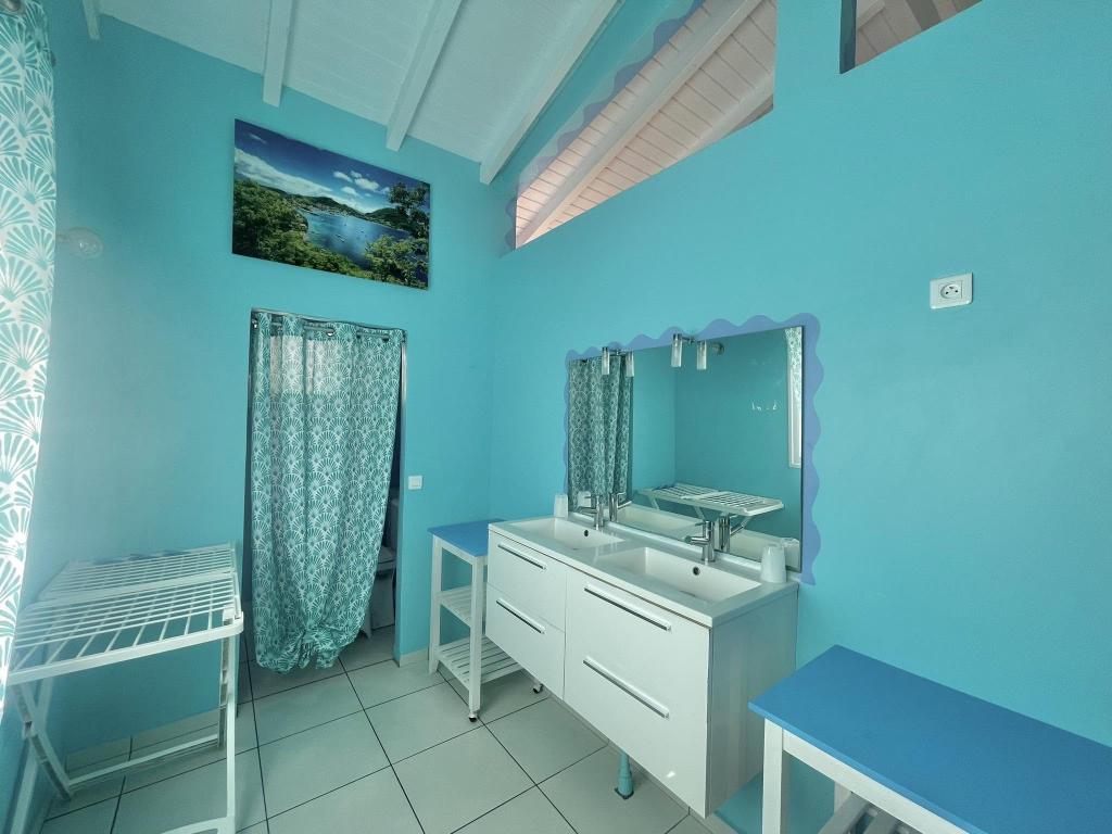 Gîtes tout confort avec piscine + Repas d'arrivée offert.