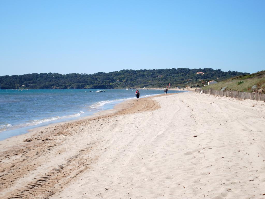APPARTEMENT F1 PROCHE PLAGE BERGERIE SUR LA PRESQU'ÎLE DE GIENS
