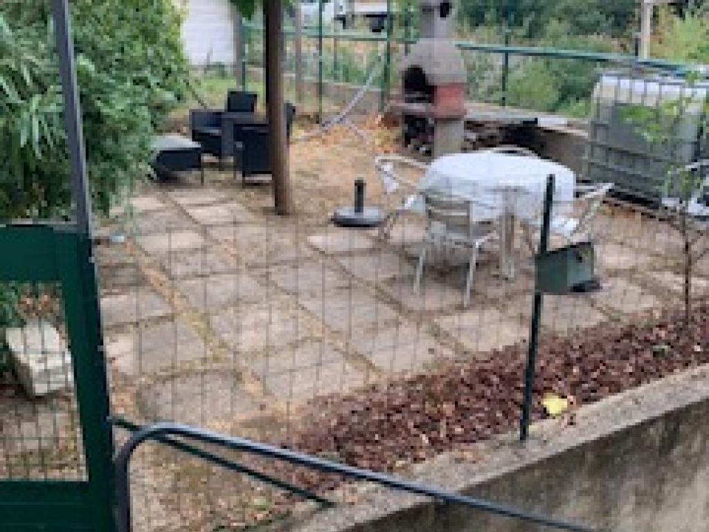 VILLA LES DES  F3****  1/2 étage  Ascenseurs ou escalier
