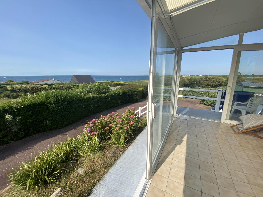 Bonheur de Mer- Maison access direct a la mer avec grand jardin clos et vue magnifique