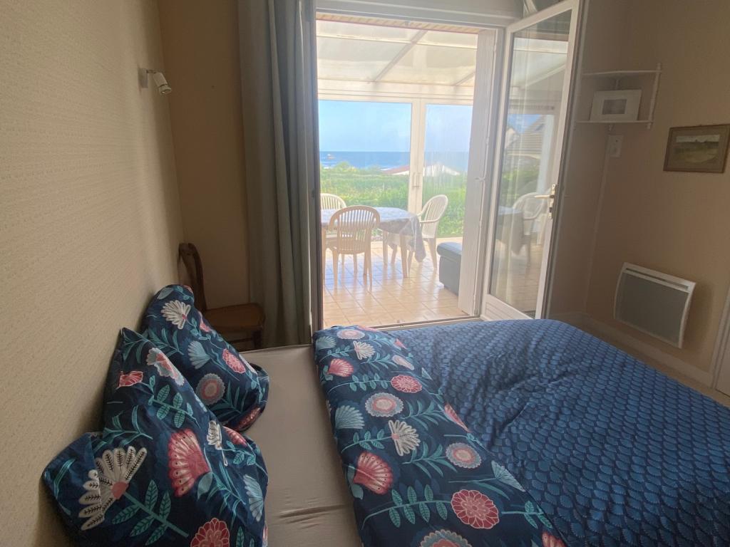 Bonheur de Mer- Maison access direct a la mer avec grand jardin clos et vue magnifique
