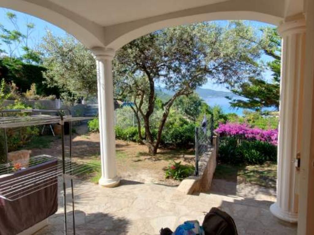 Bas de villa vue mer 3etoiles Le repaire des pirates