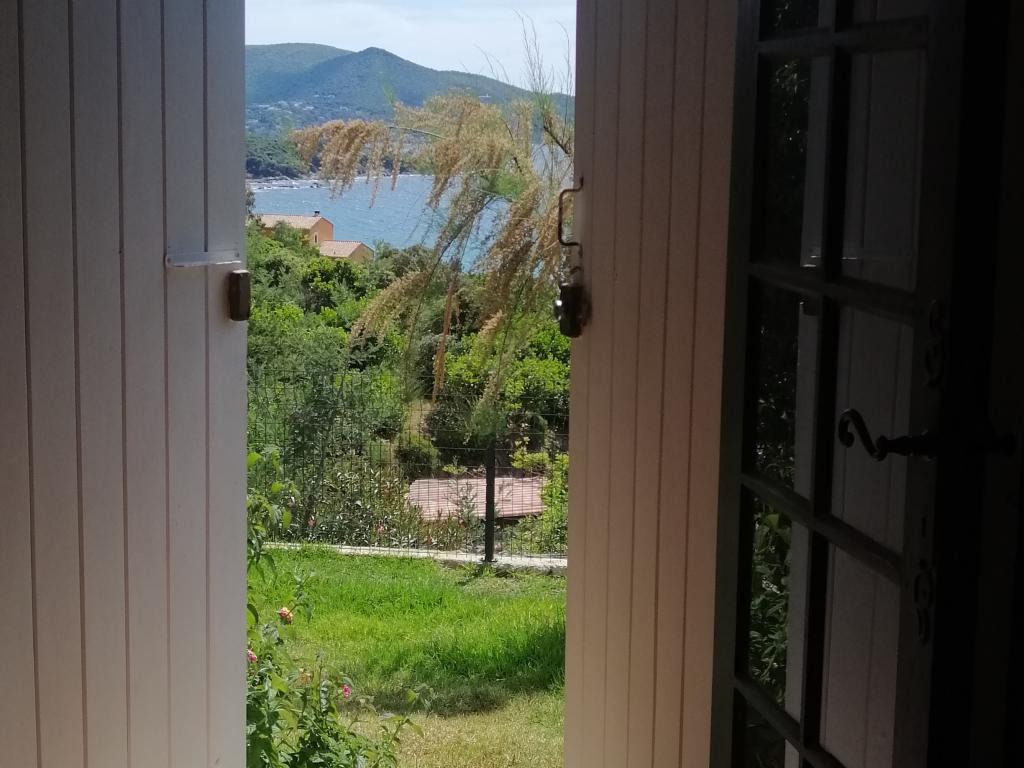 Bas de villa vue mer 3etoiles Le repaire des pirates