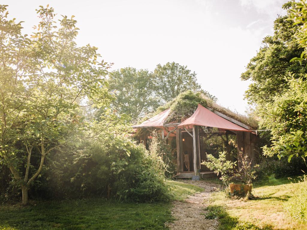 Ecolodge dans la prairie