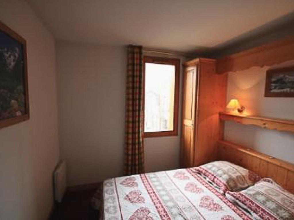 Appartement 4 couchages, 2 pièces, 3*, vue montagne et accès piscine couverte
