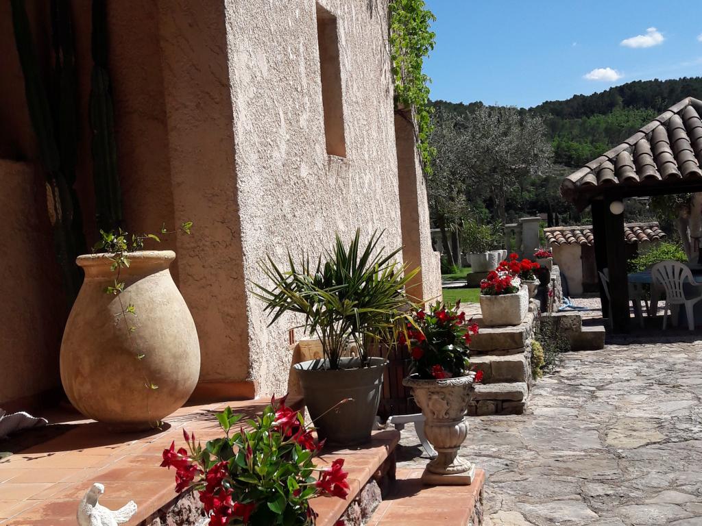 villa  piscine chauffée en moyenne saison