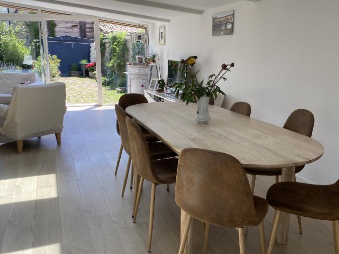 CHAMBRE D'HOTES CENTRE VILLE L'ISLE SUR LA SORGUE - PARKING SUR PLACE