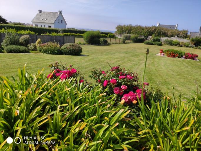 Meublé de Tourisme 4* piscine chauffée 100m de la mer Brignogan Plages