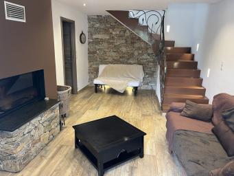 SUPERBE MAISON DANS LE NIOLU