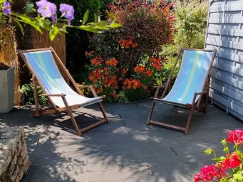 Studio et terrasse avec vue sur jardin à 3 mn de la mer