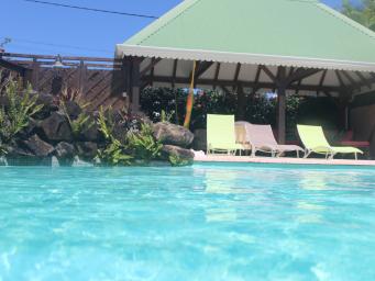gite** 2 pers avec piscine et SPA