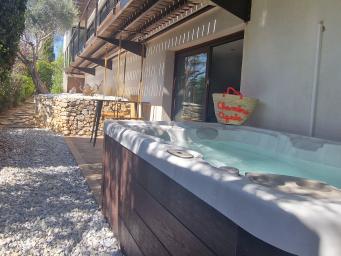 Chambre d'hôtes Cigale avec jacuzzi privé