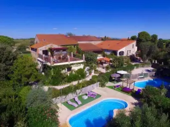 Gite indépendant dans village de vacances - 6 personnes