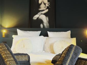 LA SUITE ISAHORA