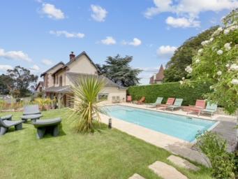 Superbe Villa Piscine chauffée toute l'année, Sauna, Fitness Vue mer. 200m plage