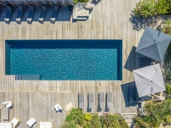 T4 de standing : piscine sauna fitness accès plage