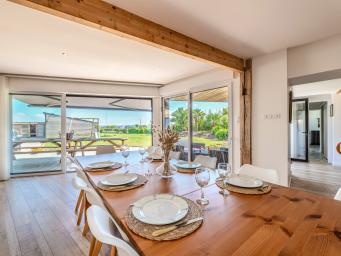 Villa Léonie avec piscine intérieure chauffée toute l'année en Bretagne