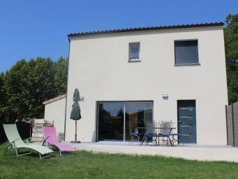 Maison PMR calme Labéllisée avec jardin parking privé proche de la grande motte et du grau du roi