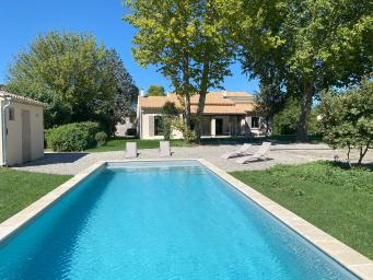 Belle villa provençale avec jardin et piscine