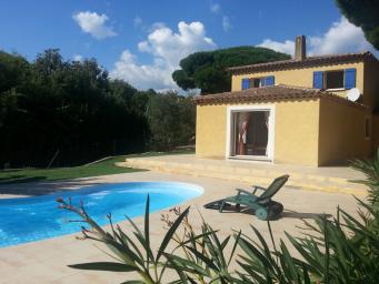 Villa indép. climatisée tout confort avec piscine, à 3 min de la célèbre plage de la Nartelle à Sainte Maxime