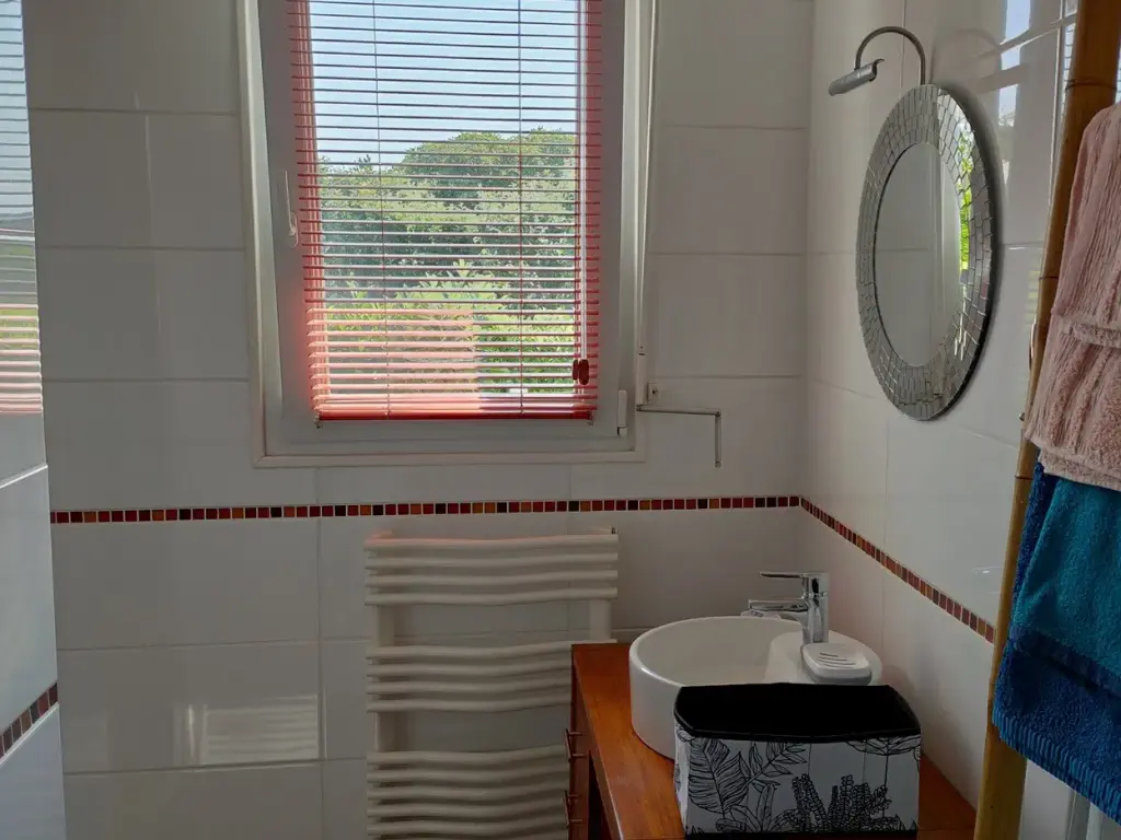 Studio et terrasse avec vue sur jardin à 3 mn de la mer