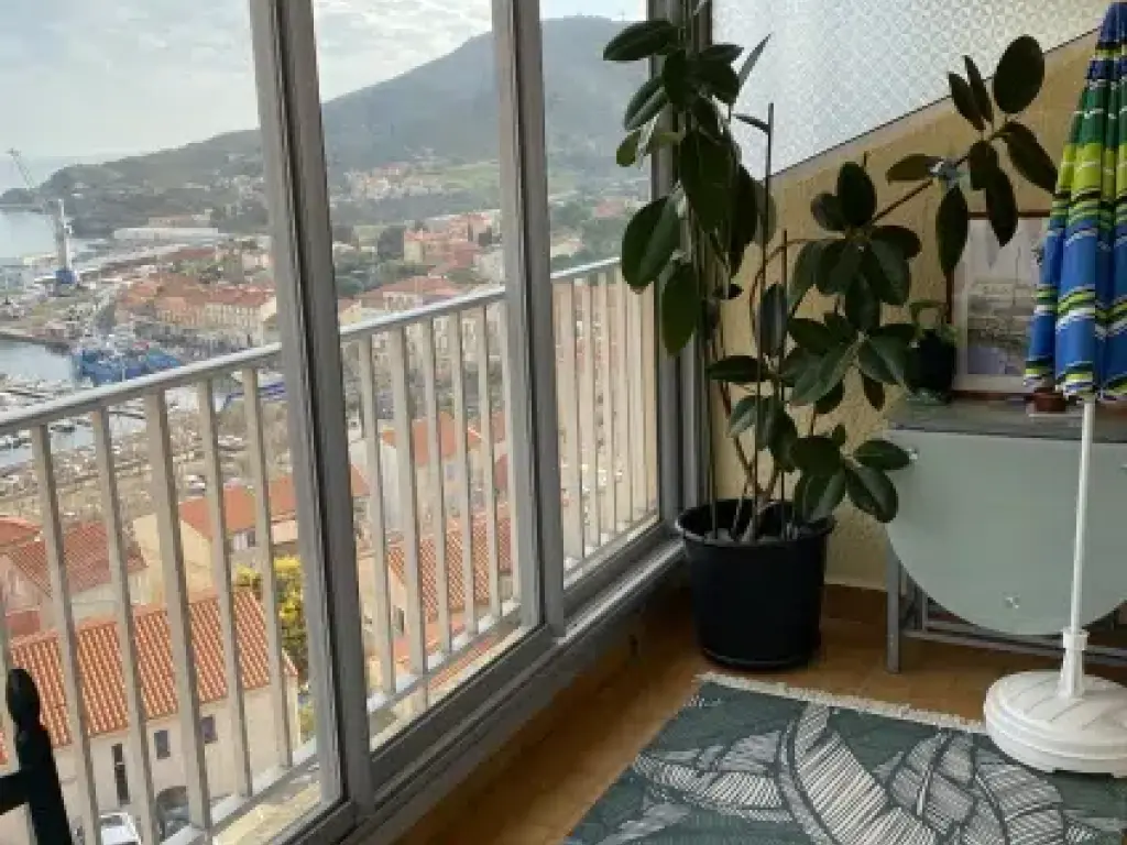 Studio vue sur le port