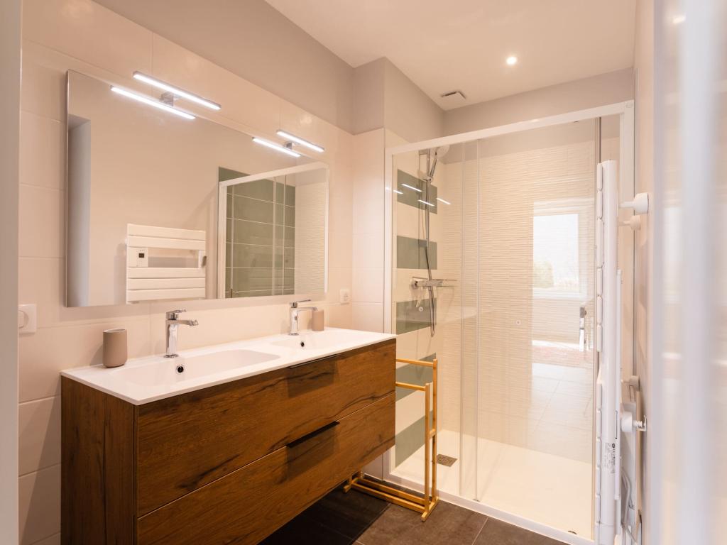 Chalet très spacieux & moderne avec grand jardin, à 800m du centre – Classé 4 ⭐
