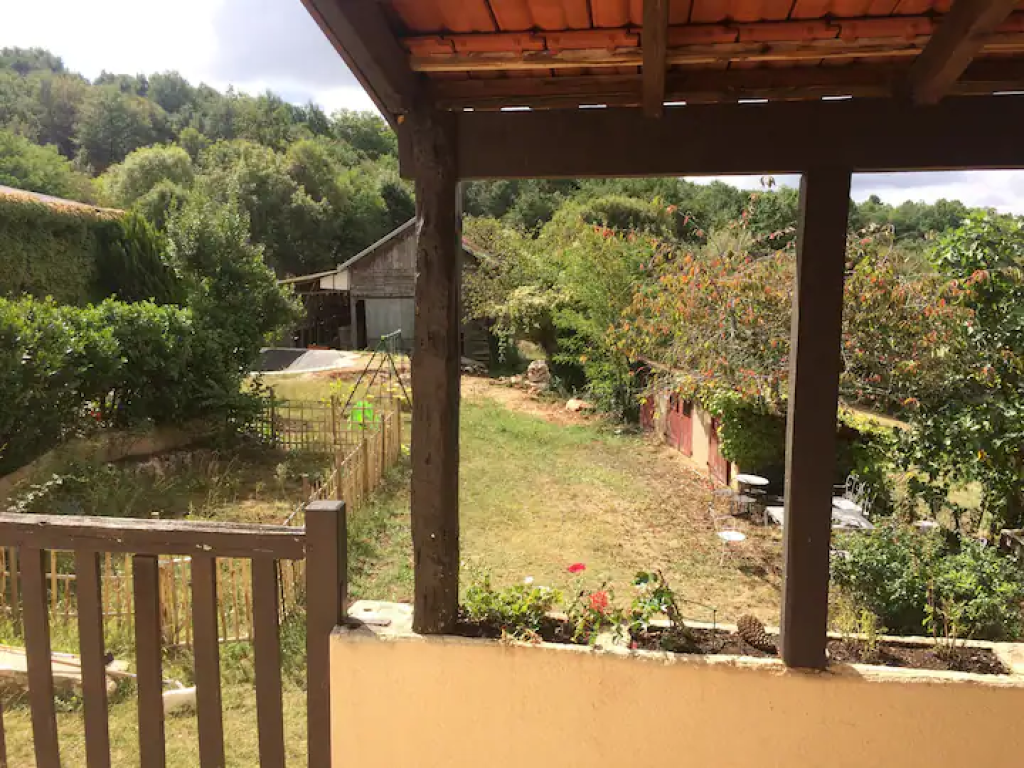 Belle maison dans la nature en plein Périgord Noir à DOMME
