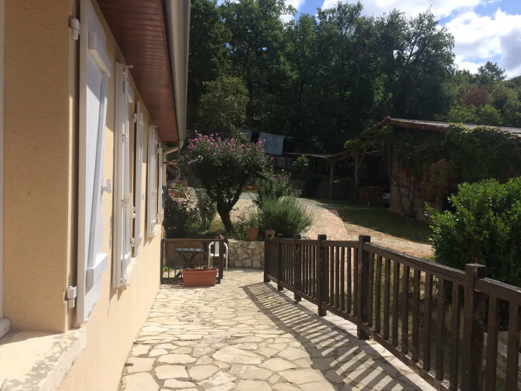 Belle maison dans la nature en plein Périgord Noir à DOMME