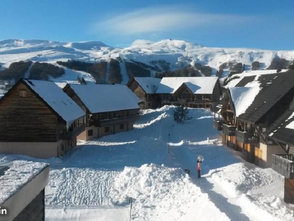 Logement 8 couchages dans résidence familiale à Super Besse