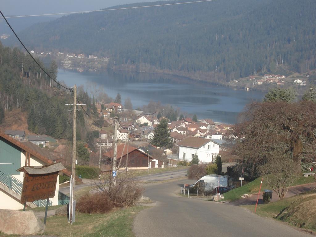 Appartement 2 *, entre piste de ski et lac