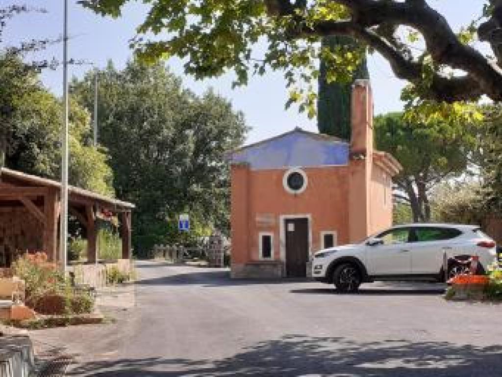 Le Jardin du Cannet : Propriété atypique dans l'esprit bergerie au cœur d'un jardin provençal ouvert toute l'année.