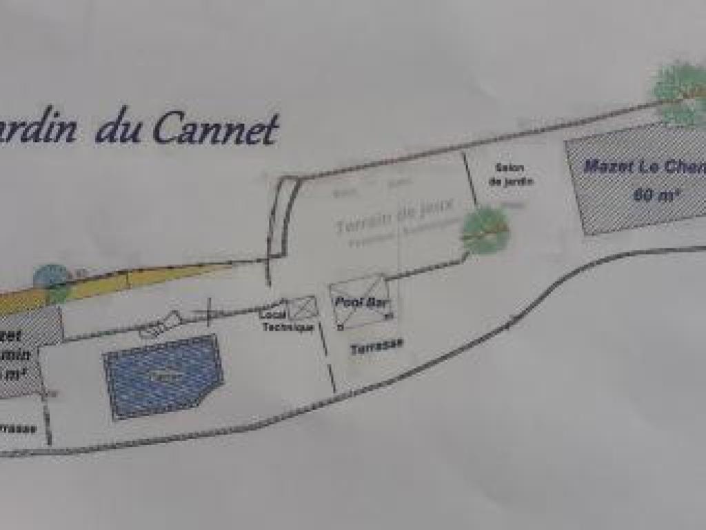 Le Jardin du Cannet : Propriété atypique dans l'esprit bergerie au cœur d'un jardin provençal ouvert toute l'année.