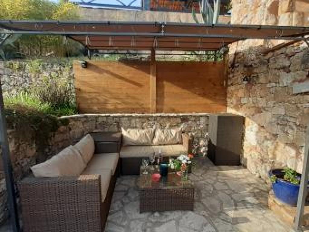 Le Jardin du Cannet : Propriété atypique dans l'esprit bergerie au cœur d'un jardin provençal ouvert toute l'année.