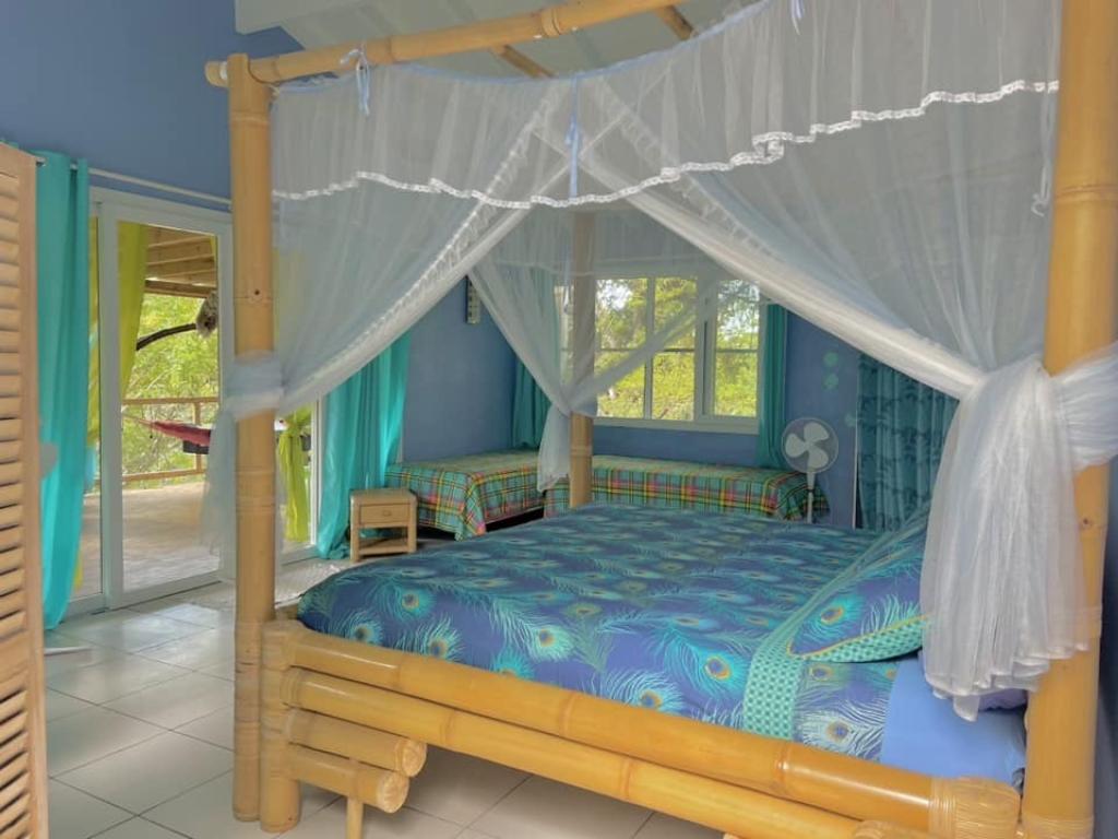Gîtes tout confort avec piscine en GUADELOUPE