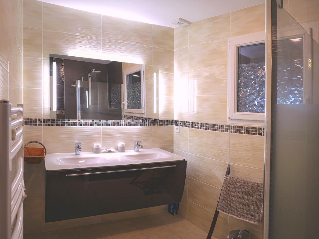 VILLA moderne SPA TERRE & MER Plain-pied 110 m2 en Bretagne sud