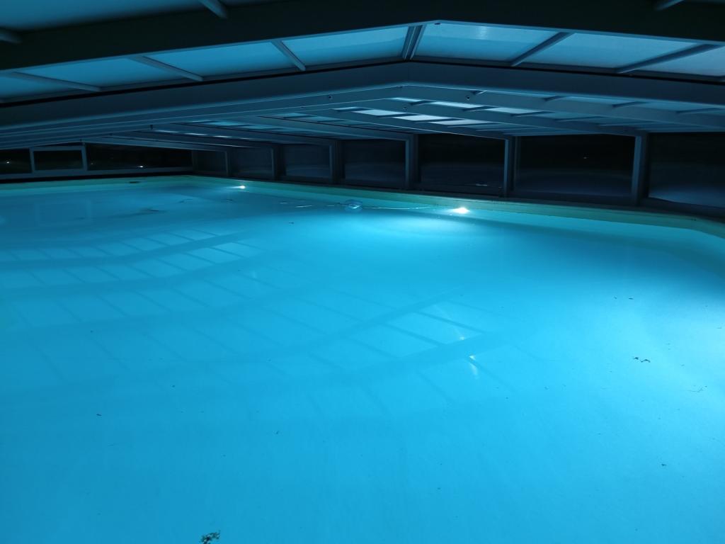 GITE LA PETITE FOLIE, 8/10 personnes, piscine couverte, 15mn Luçon, entre mer et bocage, à 25mn de la Tranche/Mer,