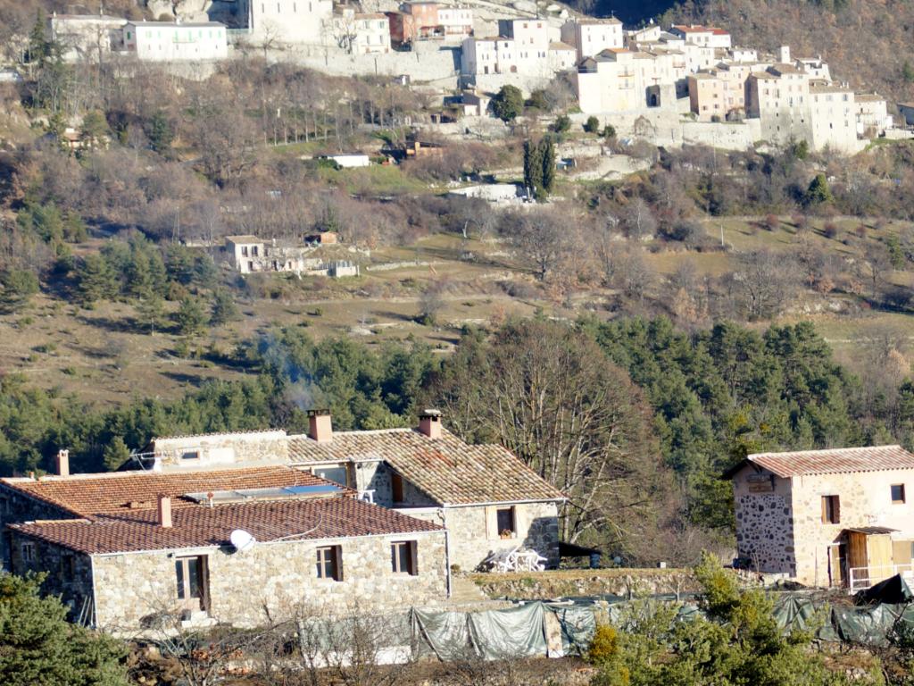 Les gîtes de saint Ribert 😀🚵🚶🚗🐕 gîte 6 pièces, alpes du Sud, repos, détente, vue magnifique.