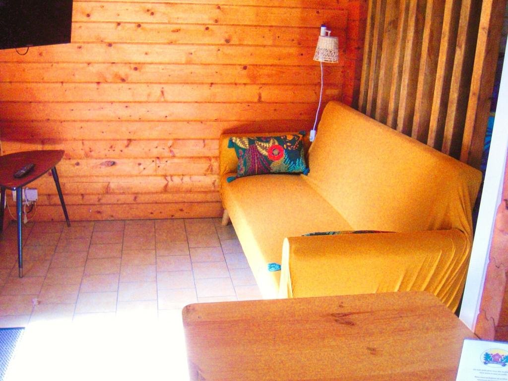 Gite chalet pour 2 au calme dans la forêt - Piscine - Le petit refuge du hameau secret