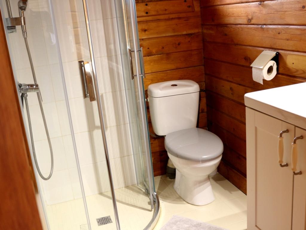 Chalet gite confortable au milieu de la forêt landaise pour 2/4 personnes (1 animal accepté) Piscine - La cabane du Résinier - Le hameau secret