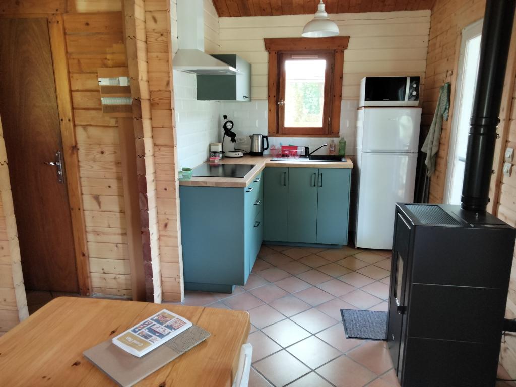 Chalet gite confortable au milieu de la forêt landaise pour 2/4 personnes (1 animal accepté) Piscine - La cabane du Résinier - Le hameau secret