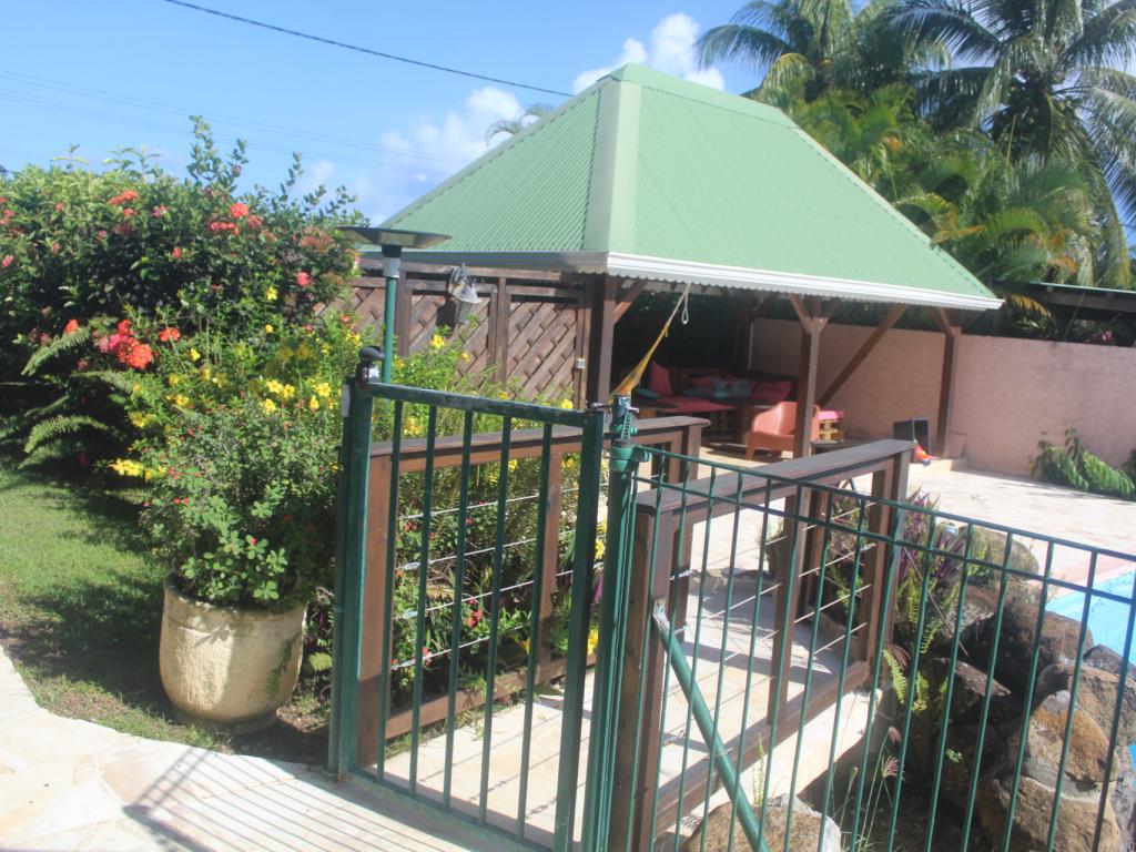 gite** 2 pers avec piscine et SPA