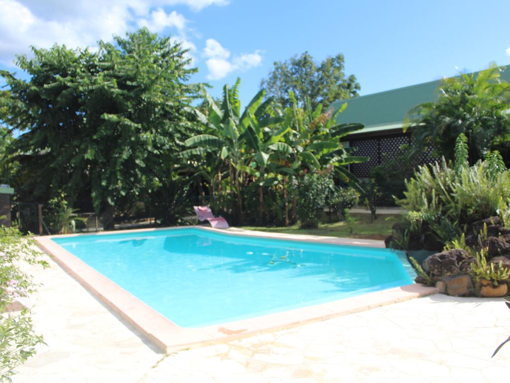gite** 2 pers avec piscine et SPA