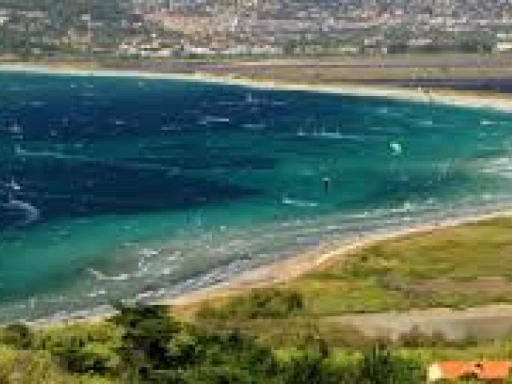 STUDIOS MANSARDÉS PLAGE BERGERIE/BADINE