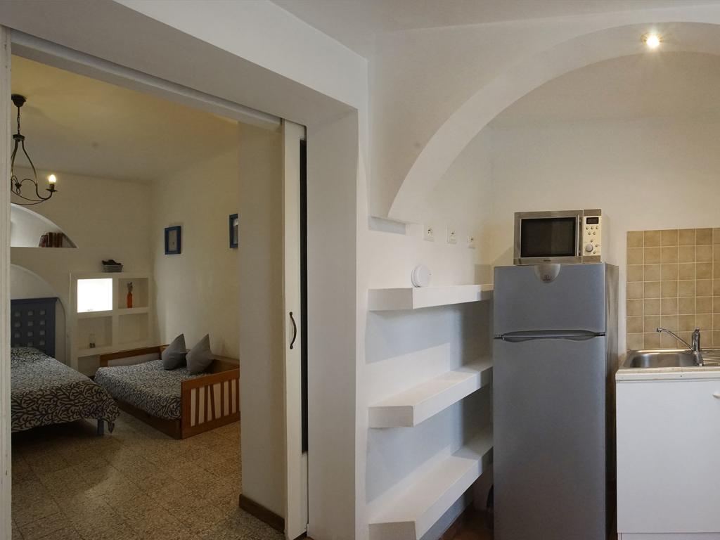 APPARTEMENT F1 PROCHE PLAGE BERGERIE SUR LA PRESQU'ÎLE DE GIENS