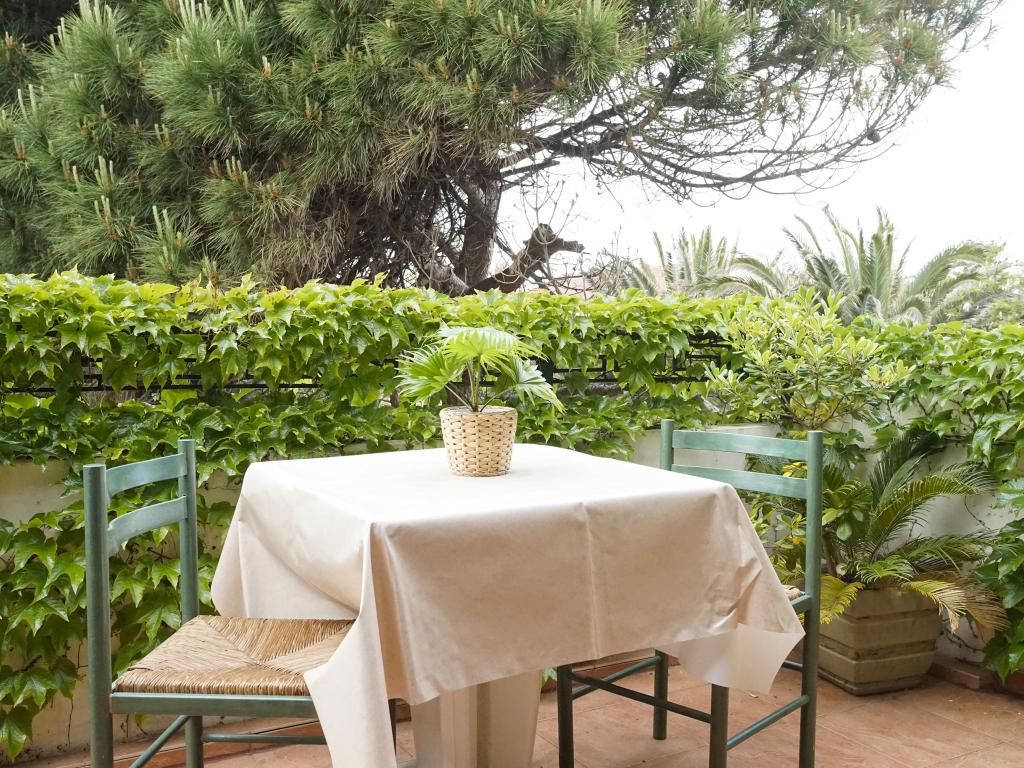 STUDIO HYERES PROCHE PLAGE N°7