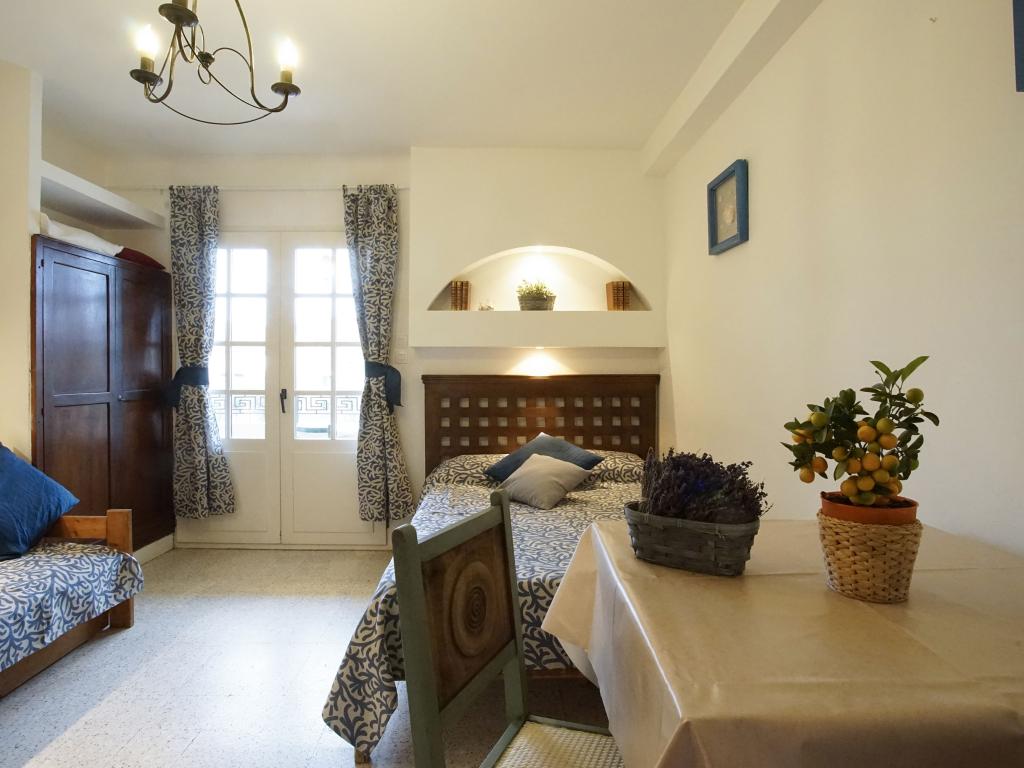 STUDIO PRESQU'ÎLE DE GIENS AVEC BALCON COTE SUD(9)