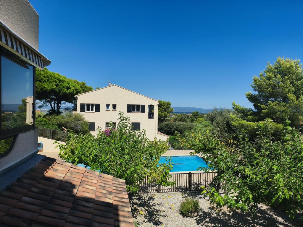 GRAND STUDIO CLIMATISÉ AVEC PISCINE PRESQU'ÎLE DE GIENS